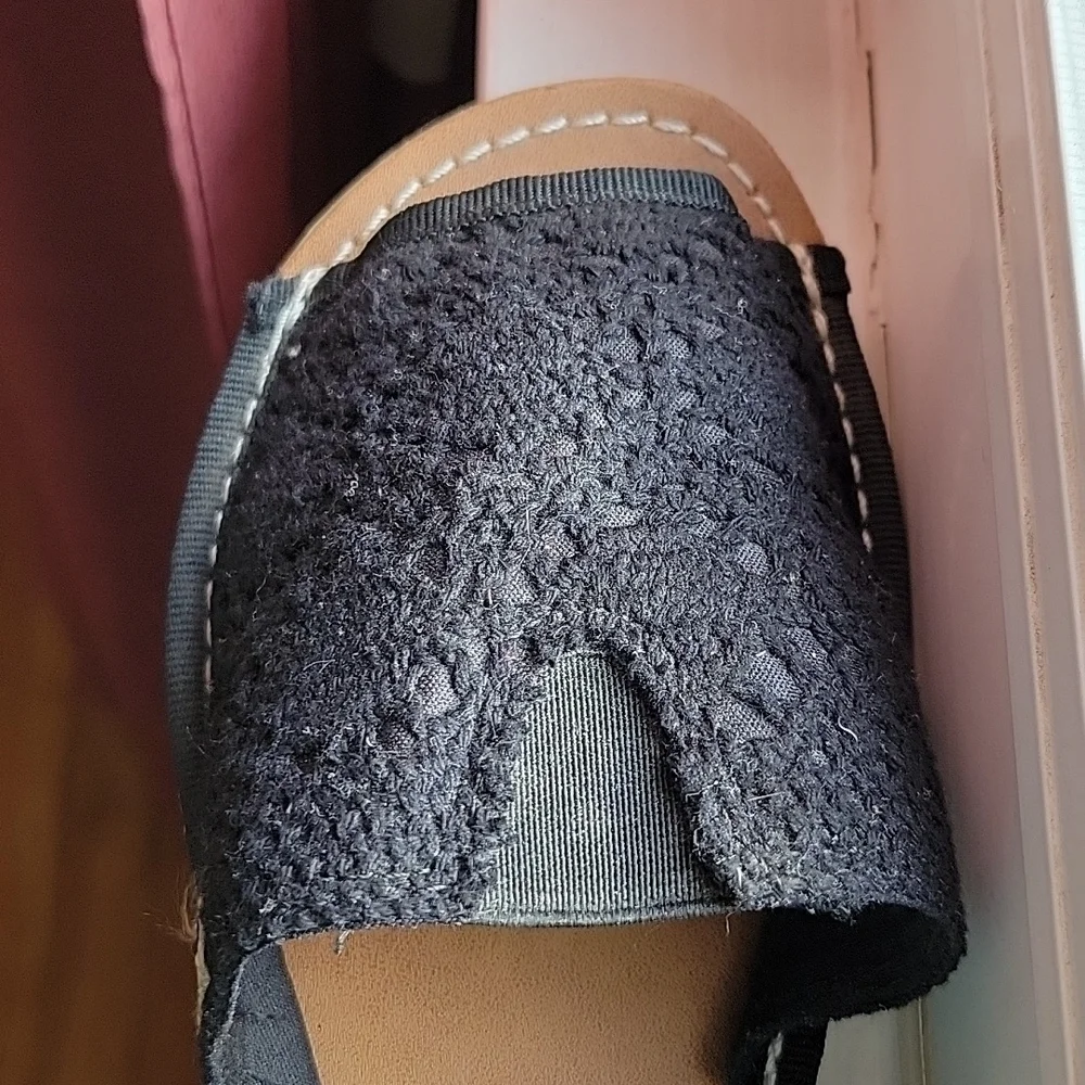 Airwalk Sandals Black Flats Crochet Super Cute! - Picture 9 of 11
